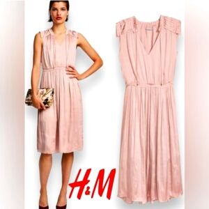 H&M Crêped Satin Dress in Blush Pink Size Small